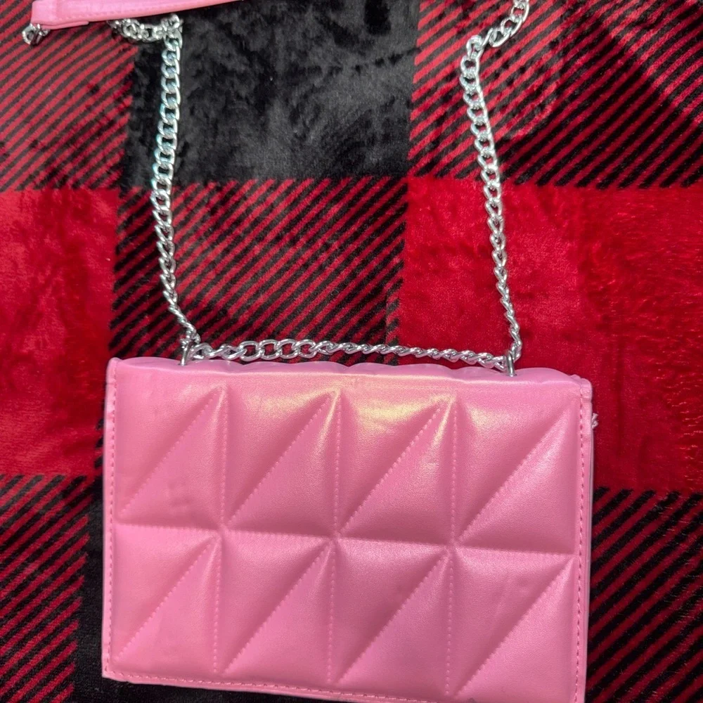 Pink Quilted Chain Shoulder Bag